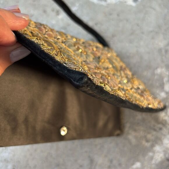 Vintage embroidered with metallic satin evening bag - Picture 9 of 10